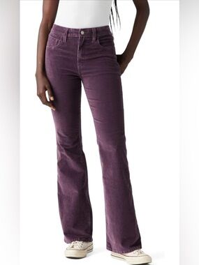 Levi’s Women’s 726 High Rise Flare Corduroy Pants